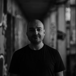 CHILLOV LIVE & DJ SET CHILLOV LIVE & DJ SET